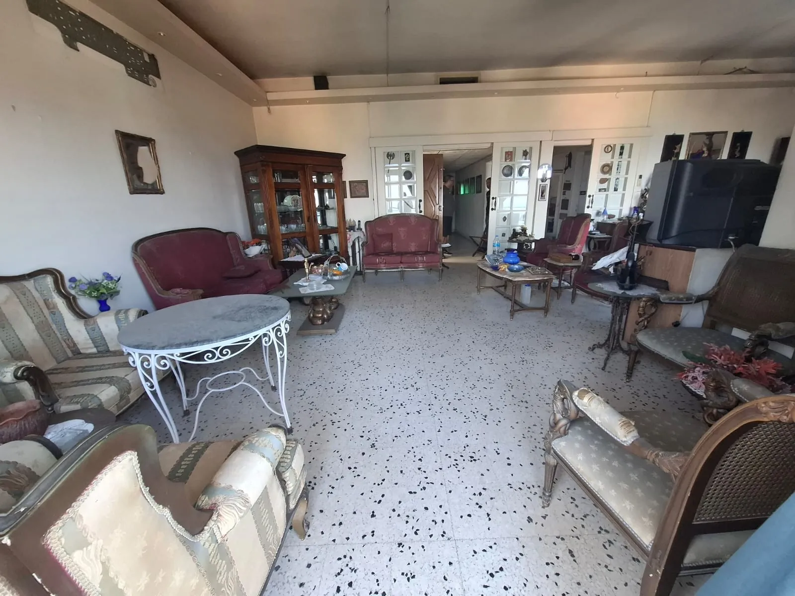3-Bedroom Apartment With Sea View For Sale in Zouk Mosbeh — الصورة 6