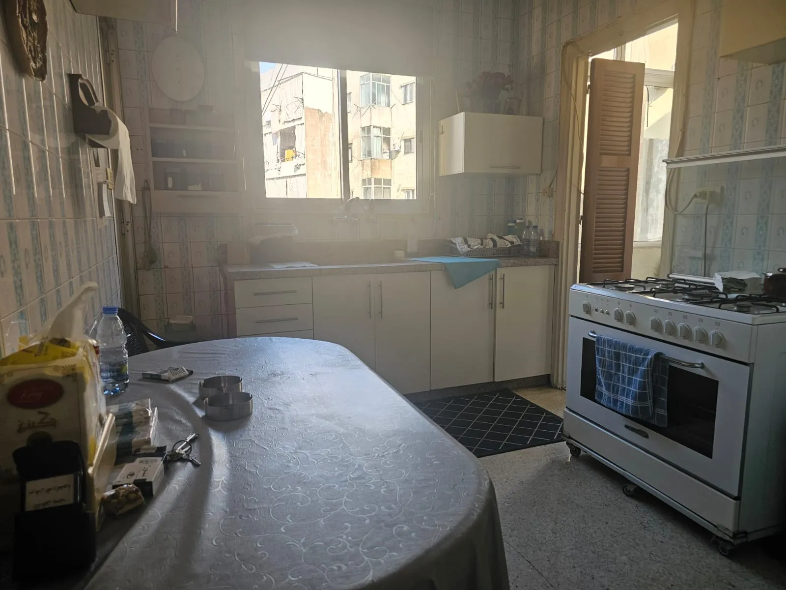 Spacious Furnished Apartment / Office For Sale in Prime Location in Jdeideh — الصورة 9