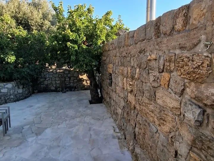 Furnished Stand Alone House For Rent in Lehfed, Jbeil — الصورة 4