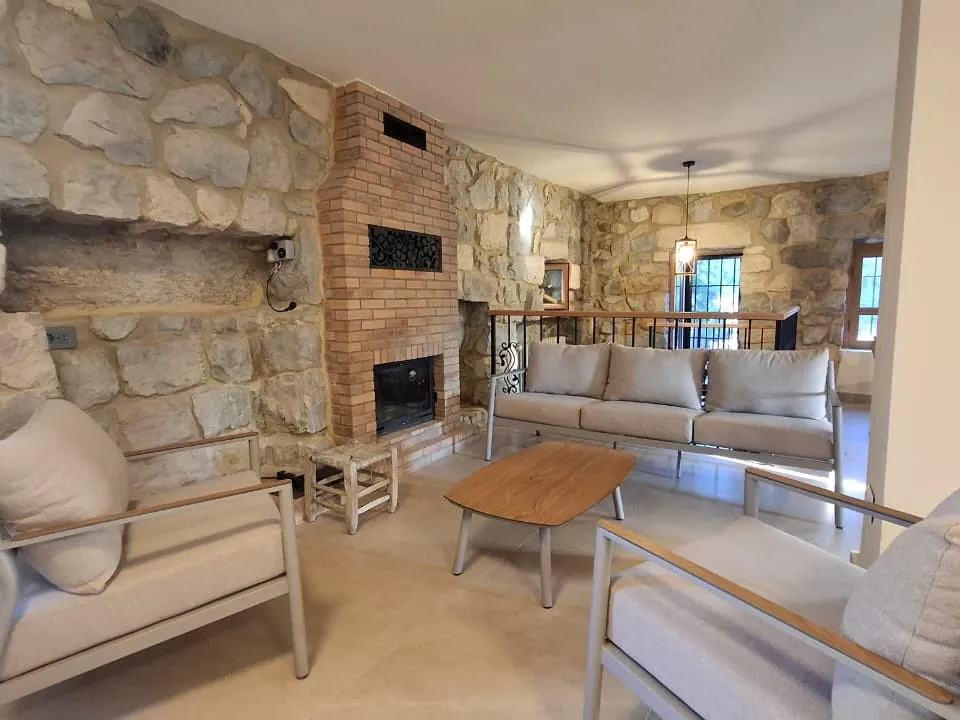 Furnished Stand Alone House For Rent in Lehfed, Jbeil — الصورة 5