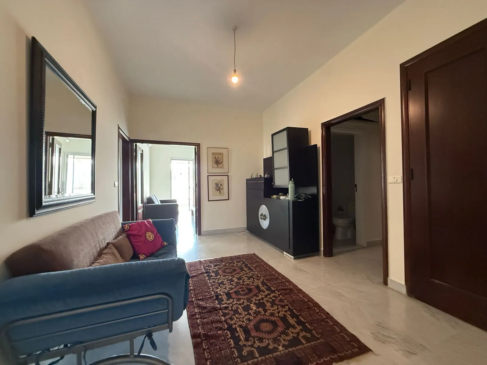 Bright & Furnished Apartment With City View For Rent in Achrafieh, Sioufi — الصورة 10