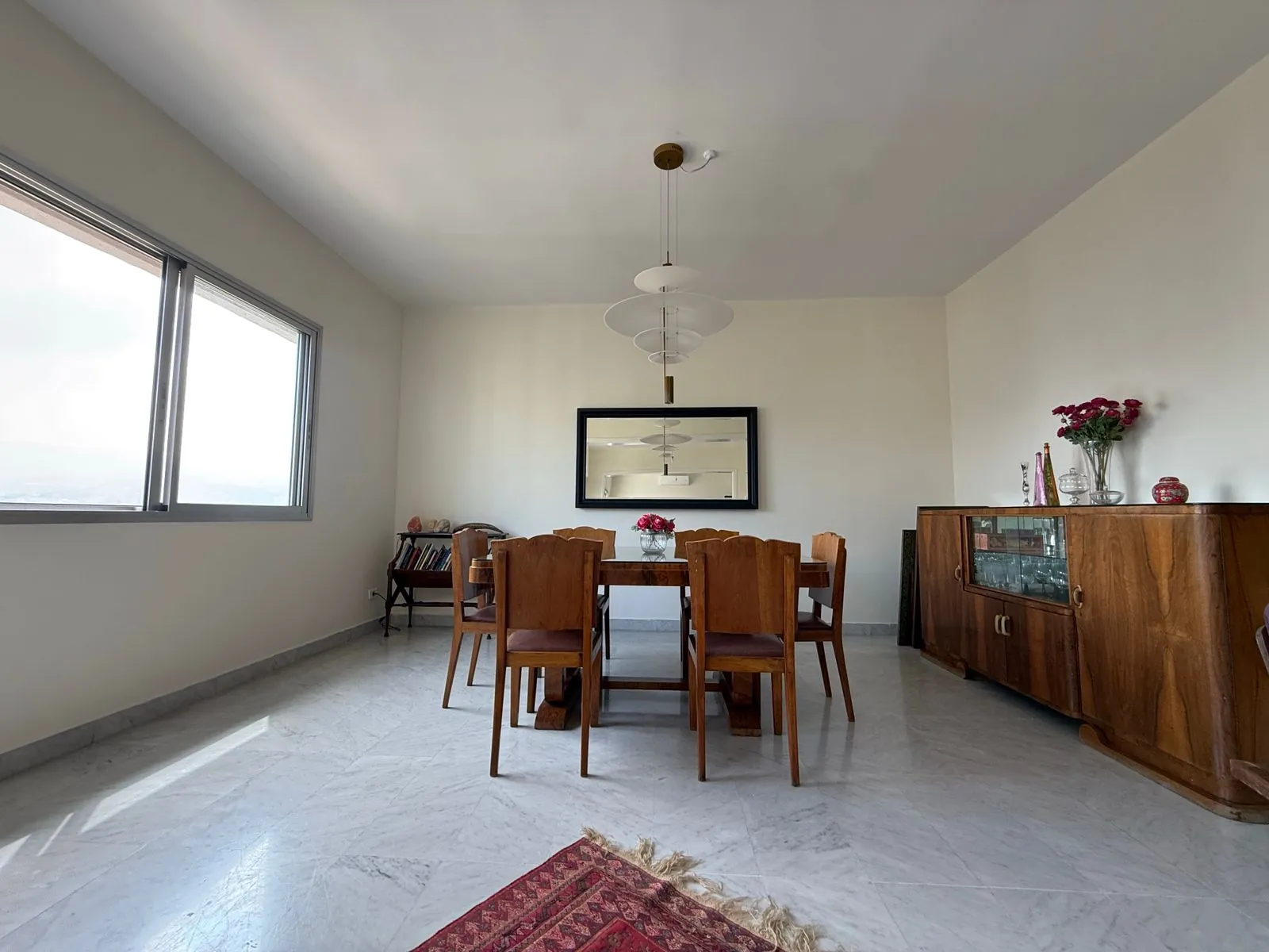 Bright & Furnished Apartment With City View For Rent in Achrafieh, Sioufi — الصورة 5