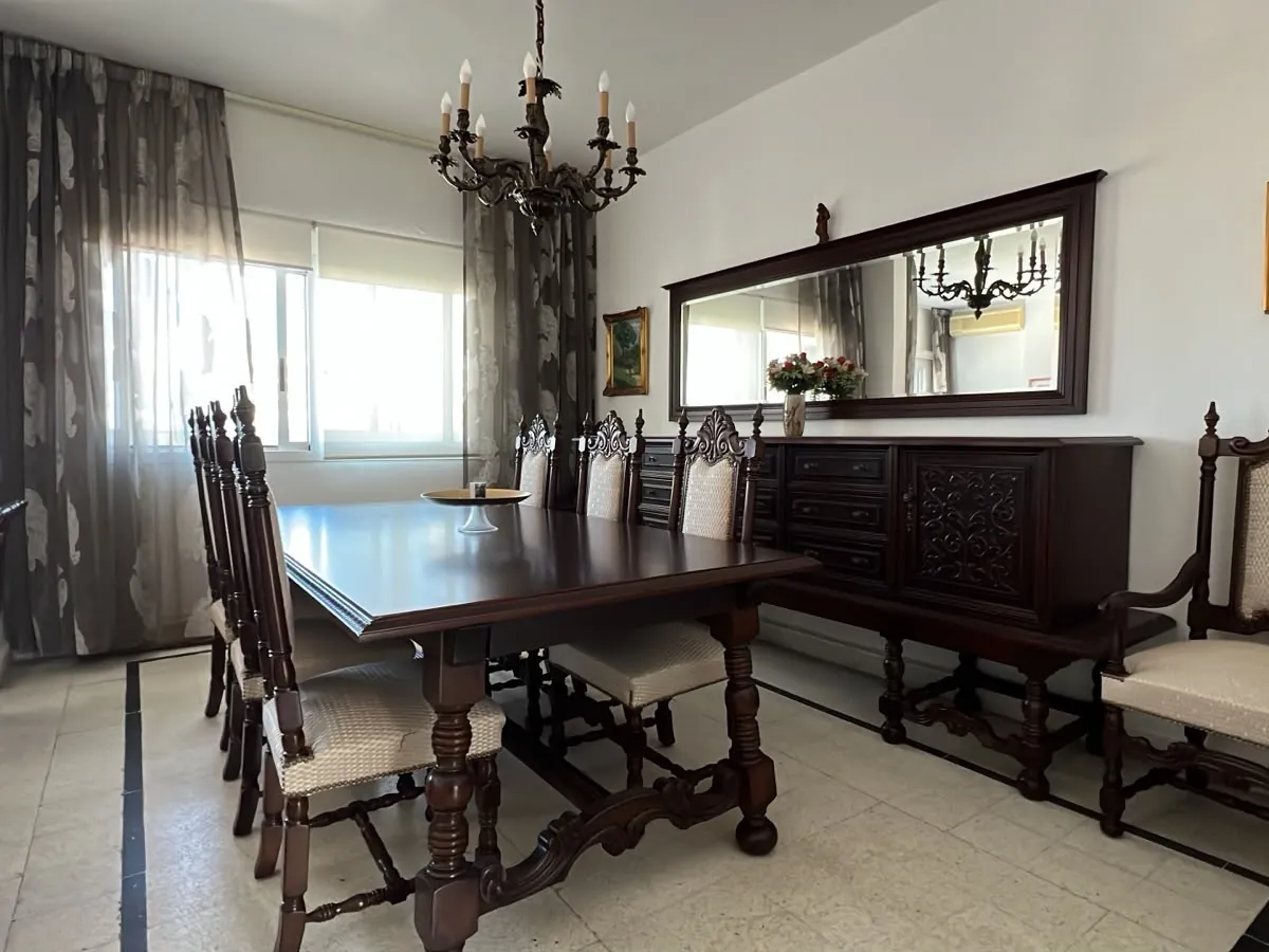 Fully Furnished 2-bedroom Apartment For Rent In Achrafieh, Rmeil — الصورة 5