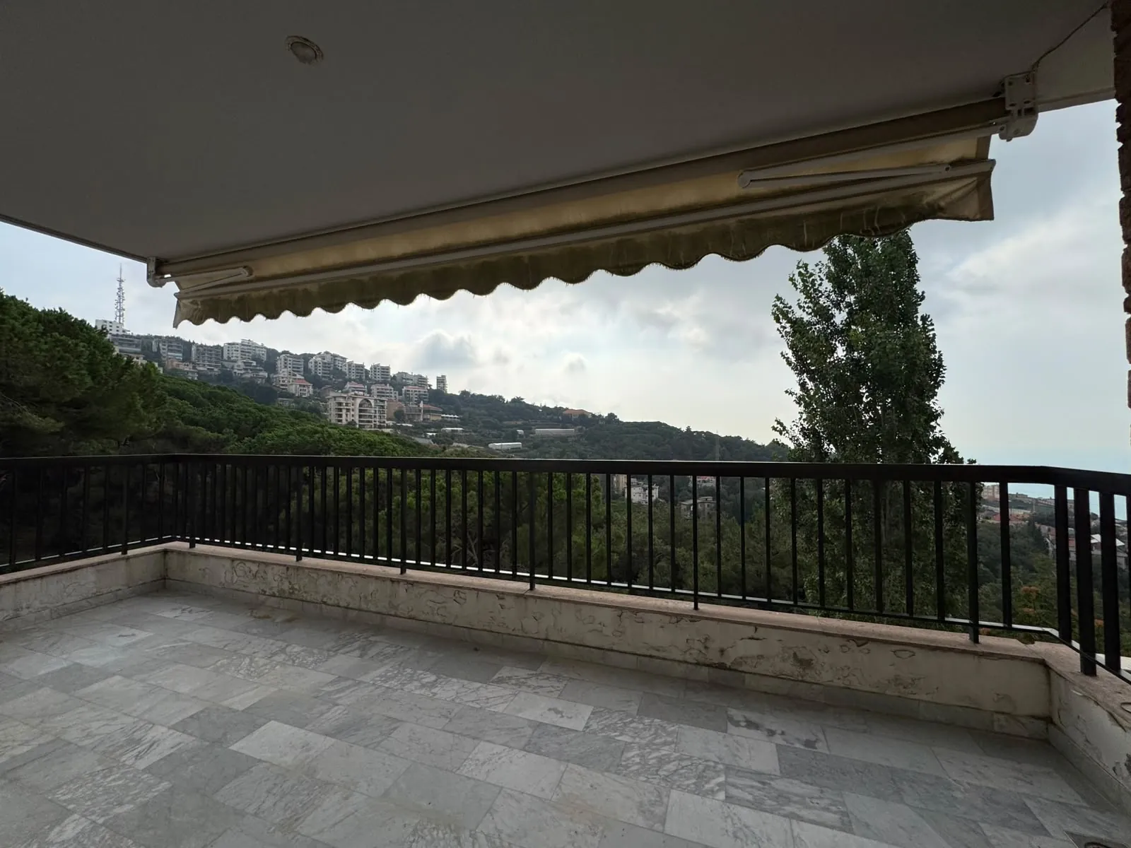 Duplex in a Prime Location With Terrace For Sale in Broumana, Mounir street — photo 2