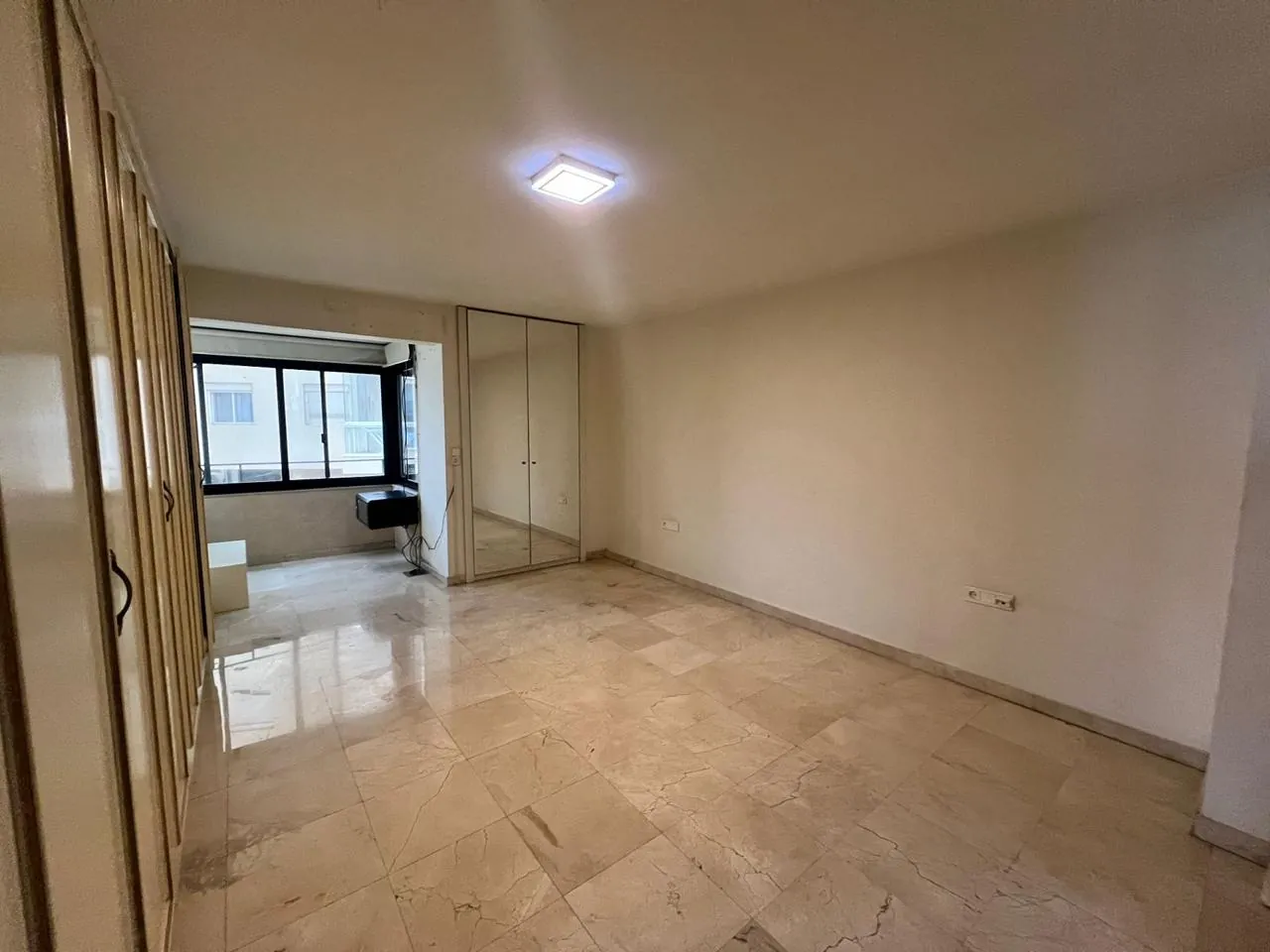 3-Bedroom Duplex For Sale in Mar Takla — الصورة 7