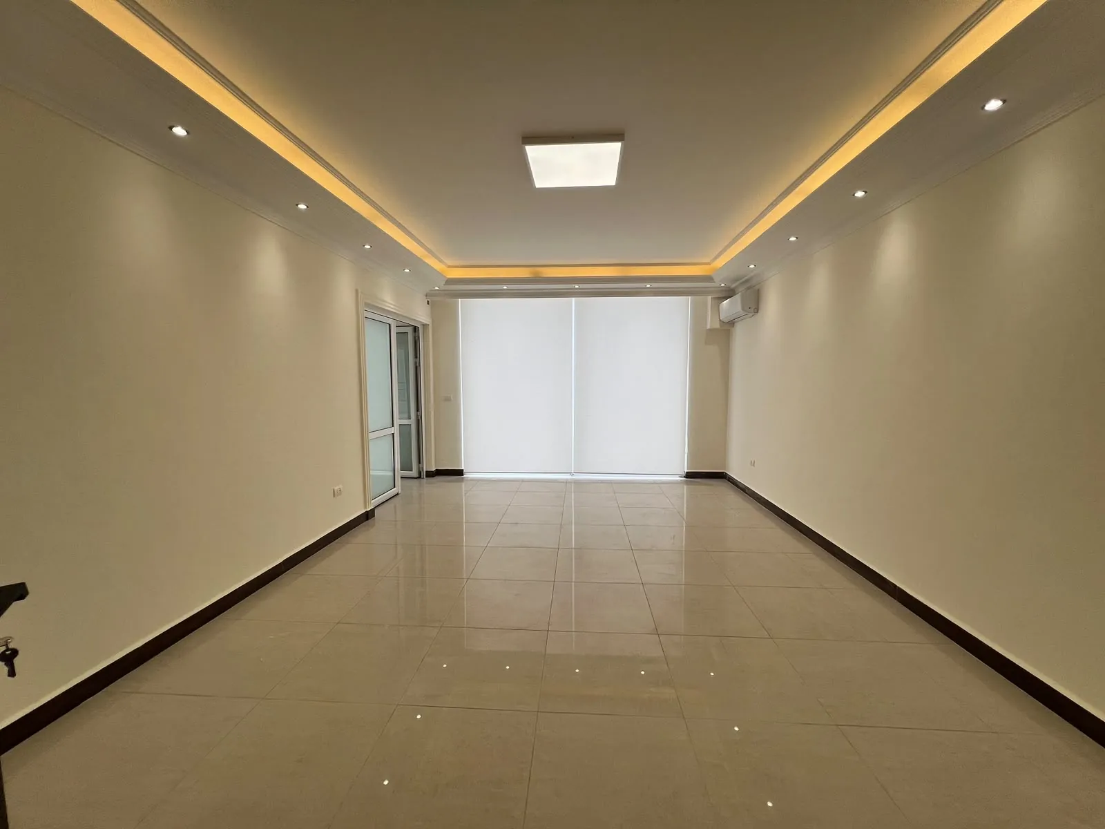 Apartment With Terrace For Sale in Furn El Chebbak