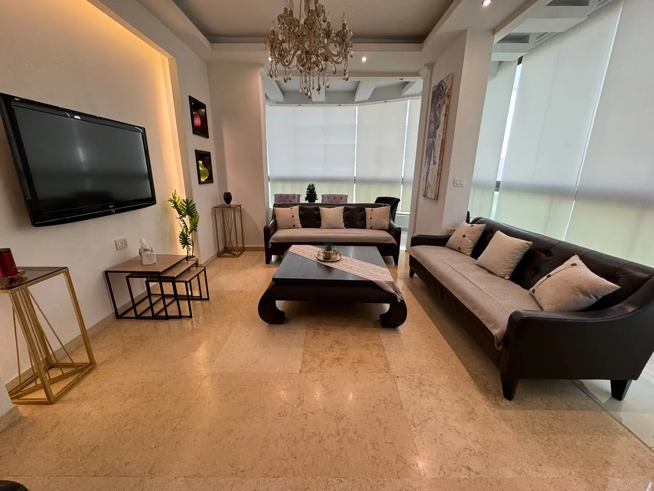 Renovated & Furnished 3-Bedroom Apartment For Sale in Burj Abi Haidar, Beirut — الصورة 2