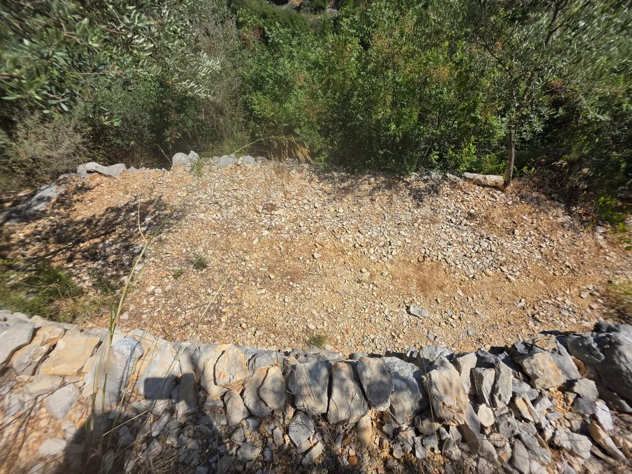 1,500 SQM With Mountain View Land For Sale in Batroun, Chabtine — الصورة 4