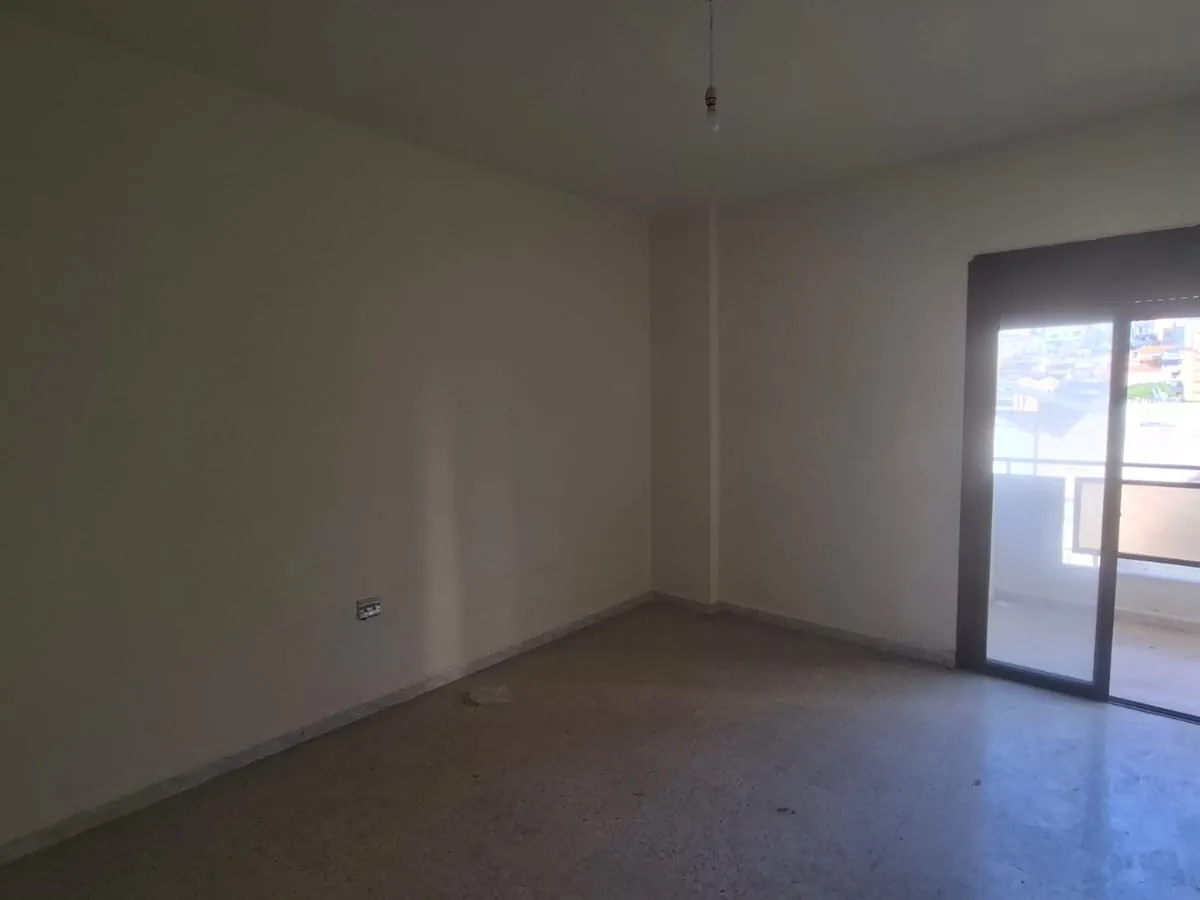 Apartment With Mountain & Sea View For Sale in Bsalim — الصورة 9