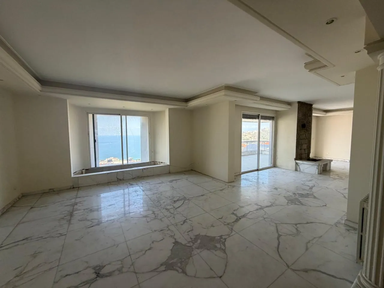 Apartment With Full Sea View For Sale in Kfarhbeib — الصورة 2
