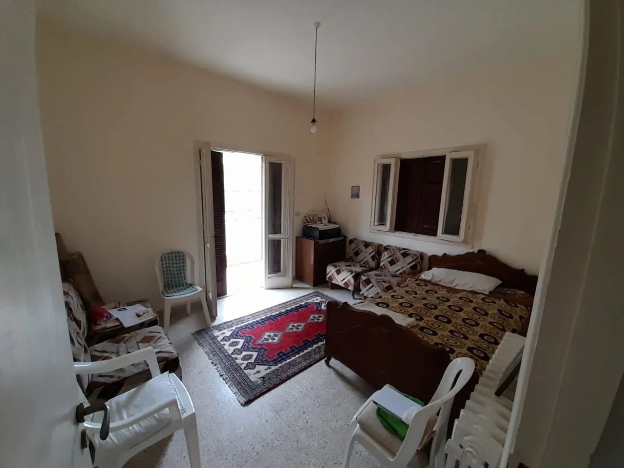 Fully Furnished Apartment In a Calm Area For Rent in Mansourieh — الصورة 3