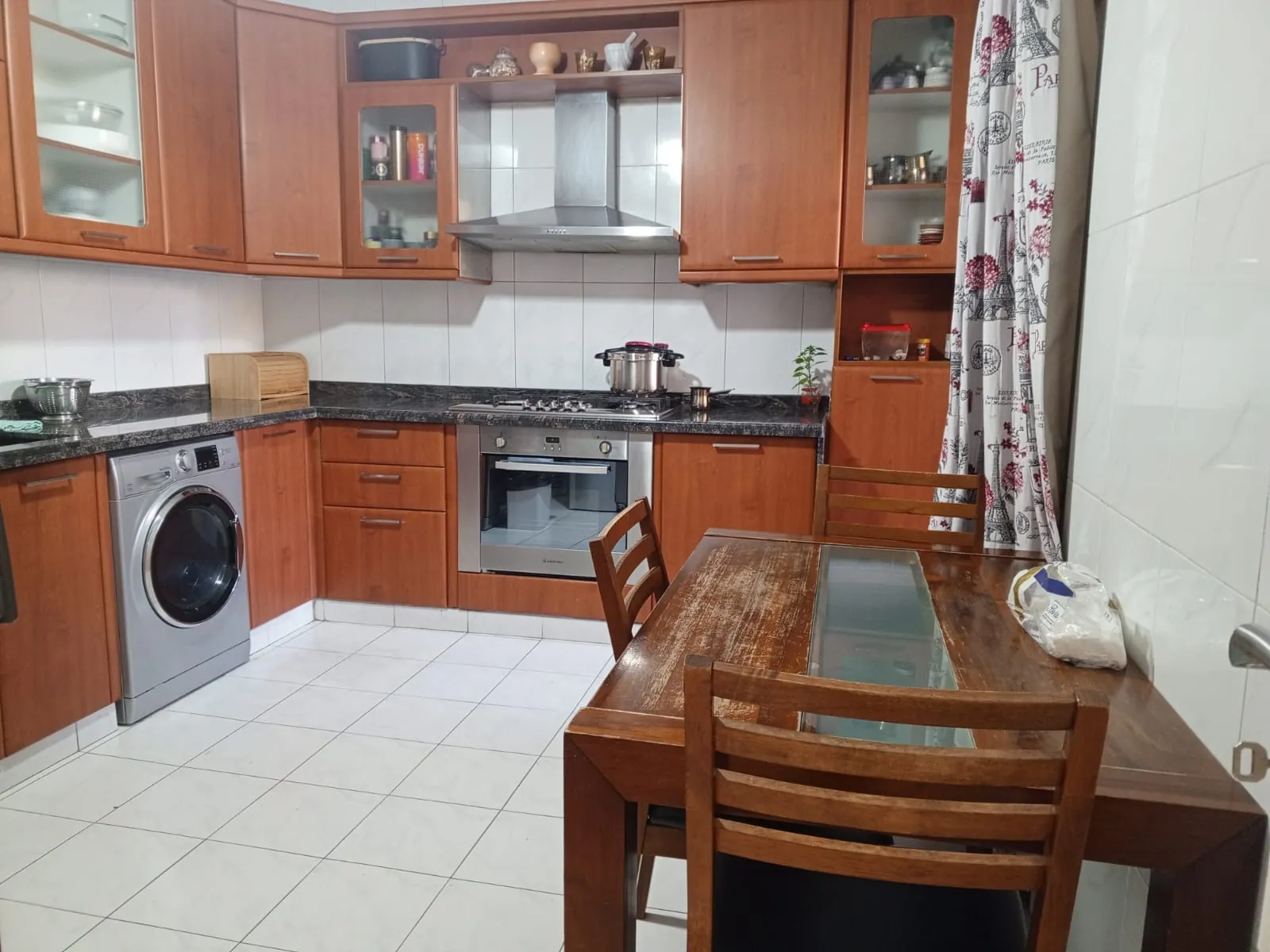 3-Bedroom Apartment With Partial Sea & Mountain View For Sale in Zalka — الصورة 4