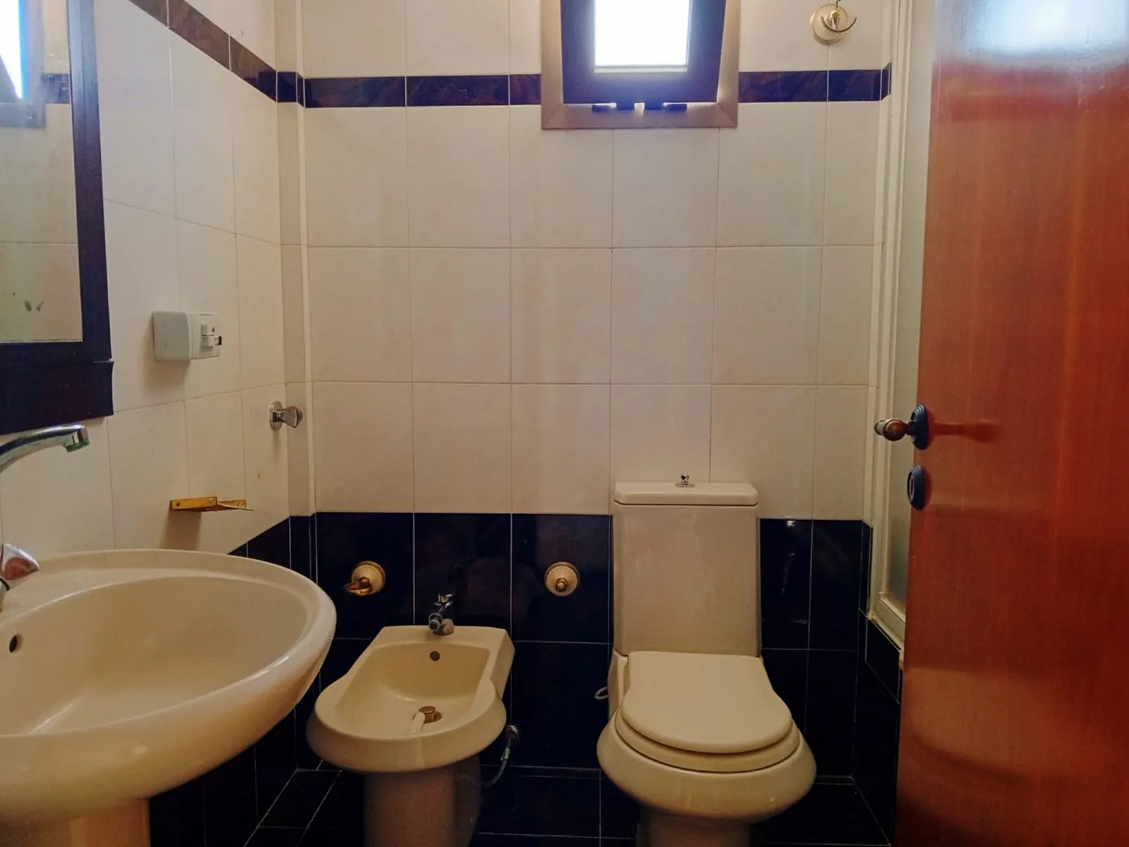 Apartment With Open Sea & Mountain View For Sale in Blat, Jbeil — الصورة 10
