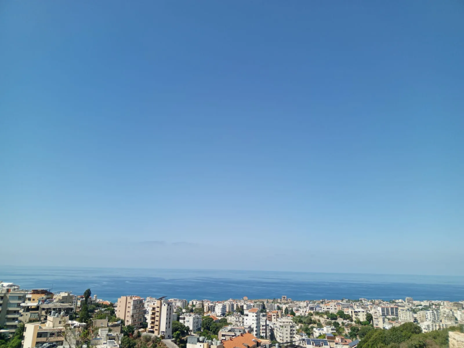 Apartment With Open Sea & Mountain View For Sale in Blat, Jbeil — الصورة 2