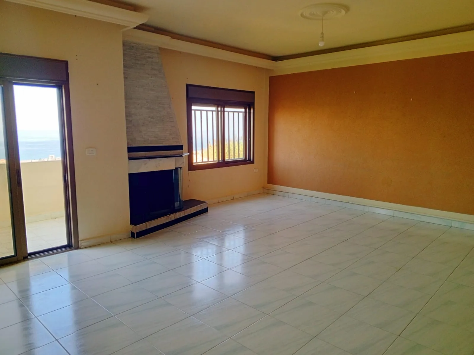 Apartment With Open Sea & Mountain View For Sale in Blat, Jbeil — الصورة 4