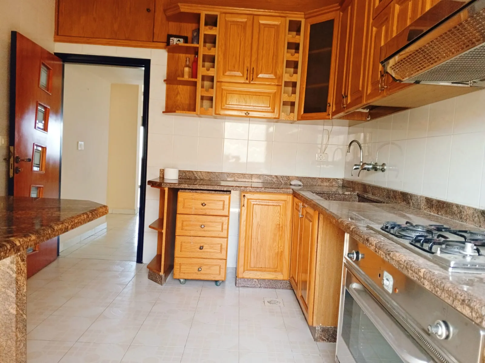 Apartment With Open Sea & Mountain View For Sale in Blat, Jbeil — الصورة 6