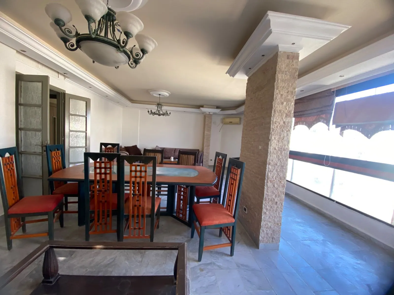 Nice 3-Bedroom Apartment For Sale in Caracas, Ras Beirut — الصورة 2