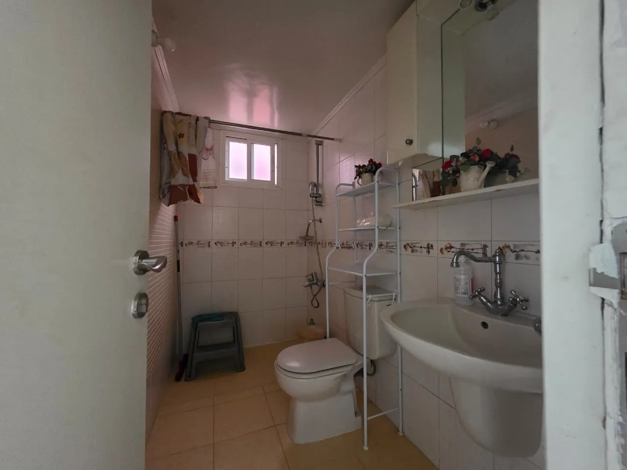 Furnished Apartment In Strategic Location For Rent in Achrafieh, Rmeil — الصورة 10