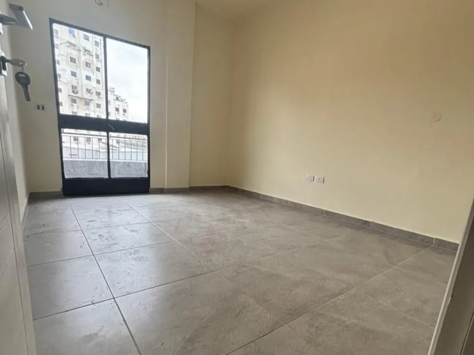 400 SQM Grand Office For Rent in Bouchrieh — photo 8