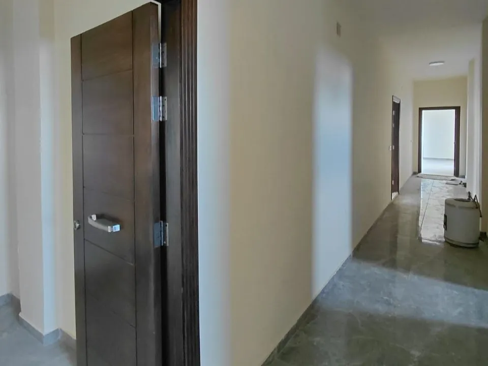 400 SQM Grand Office For Rent in Bouchrieh — photo 9