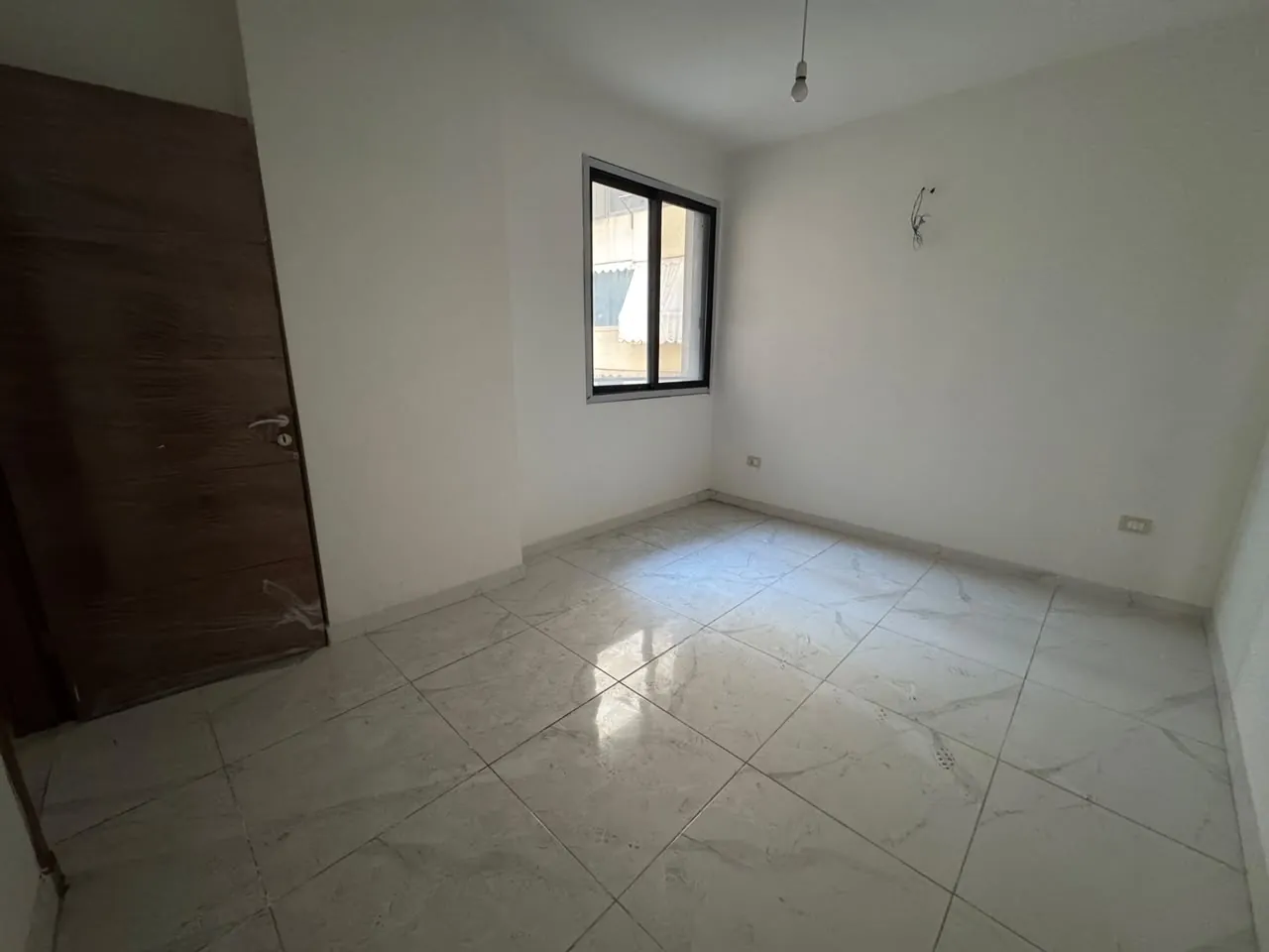 Brand New 2-Bedroom Apartment For Sale in Ras Al Nabeh, Beirut — الصورة 4