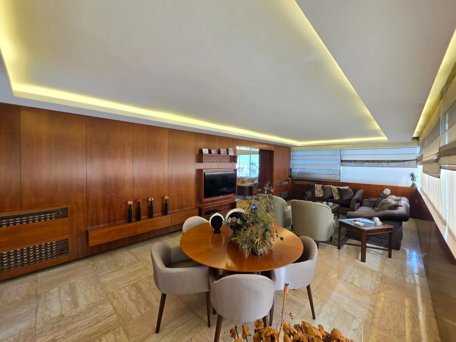 Luxurious Fully Renovated Apartment For Sale in Mar Takla, Hazmieh — photo 4