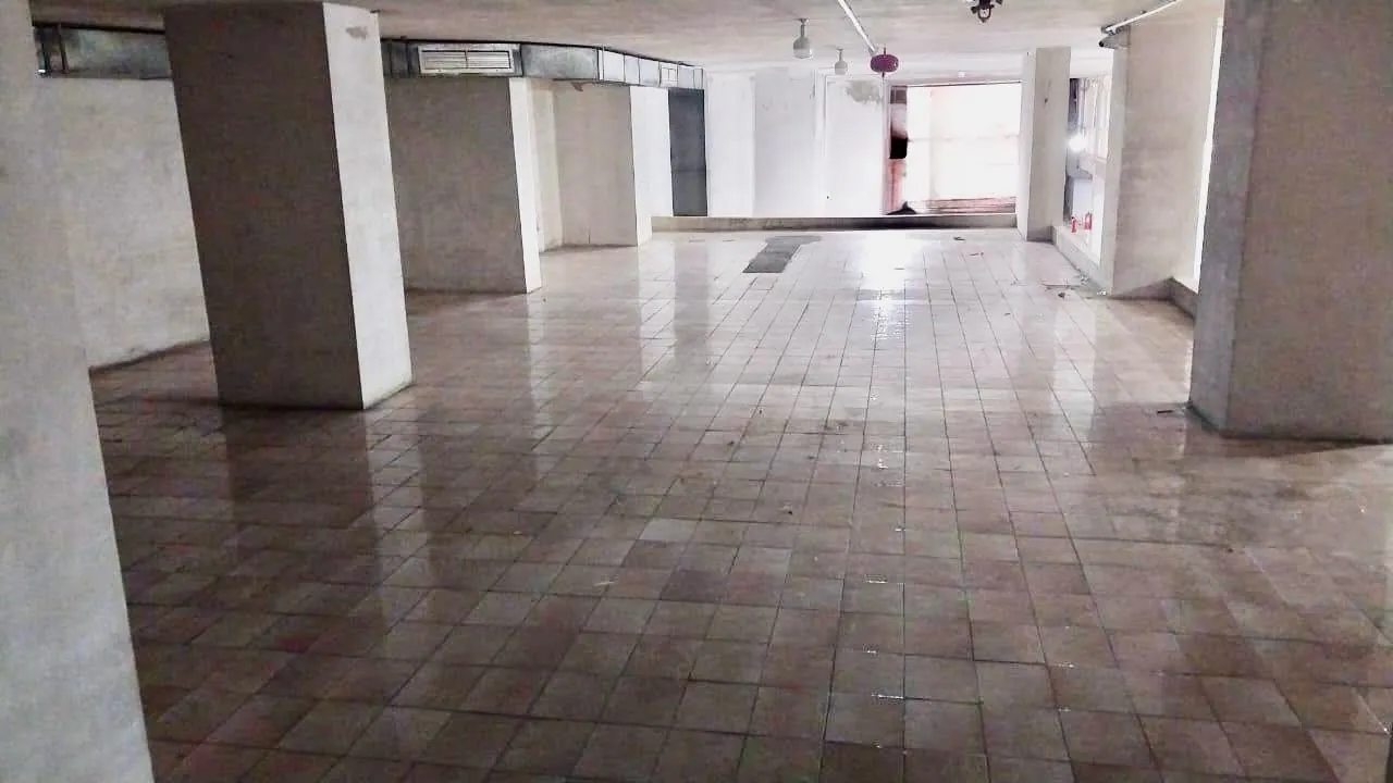 600 SQM Warehouse For Sale in Prime Location in Achrafieh, Sioufi — الصورة 4