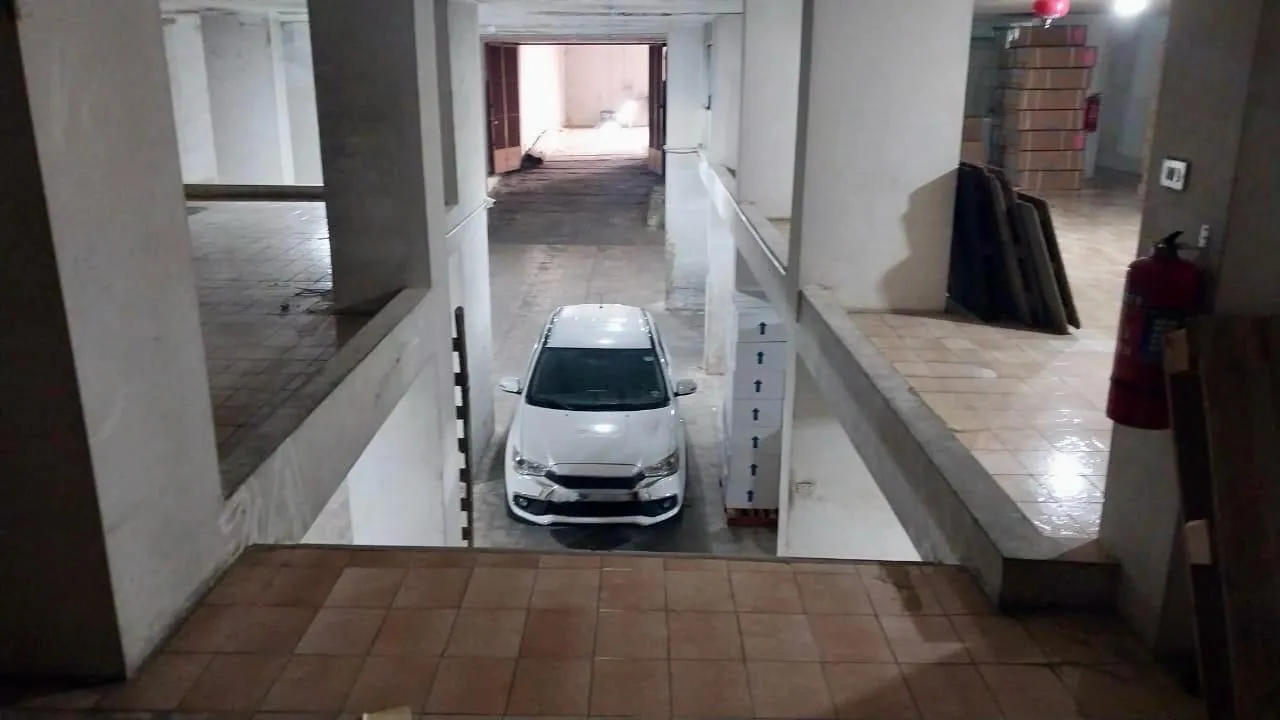 600 SQM Warehouse For Sale in Prime Location in Achrafieh, Sioufi — الصورة 7