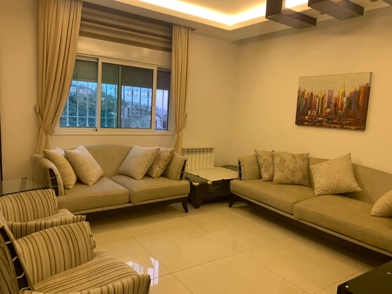Apartment With Terrace For Rent in Halat — الصورة 2