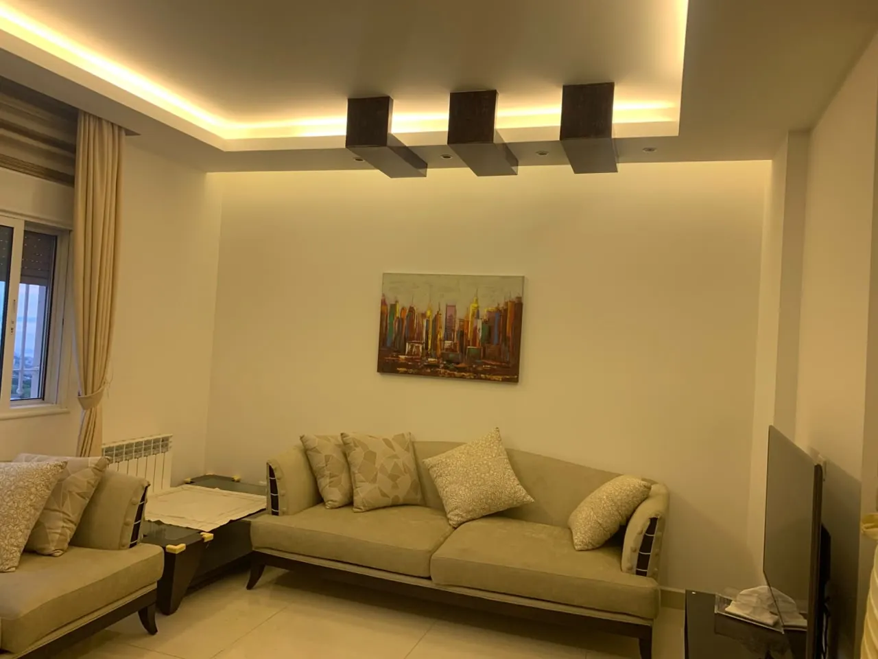 Apartment With Terrace For Rent in Halat — الصورة 3