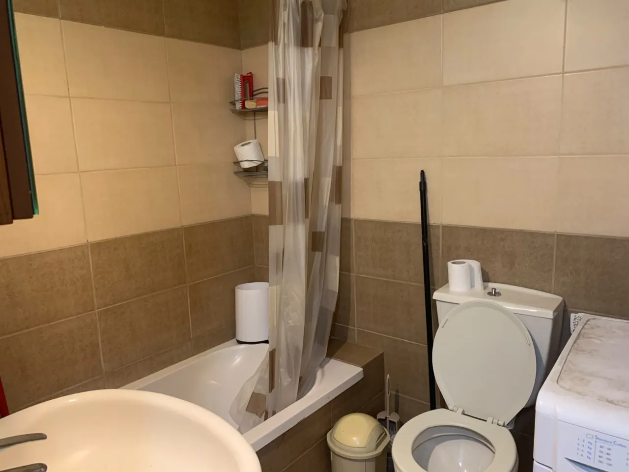Apartment With Terrace For Rent in Halat — الصورة 9