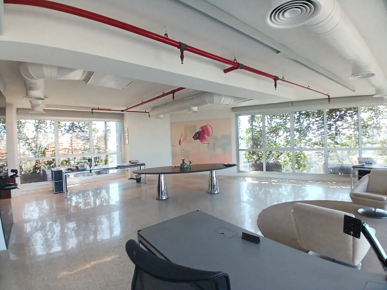 Office In a Commercial Building For Sale In Achrafieh, Sodeco — الصورة 5