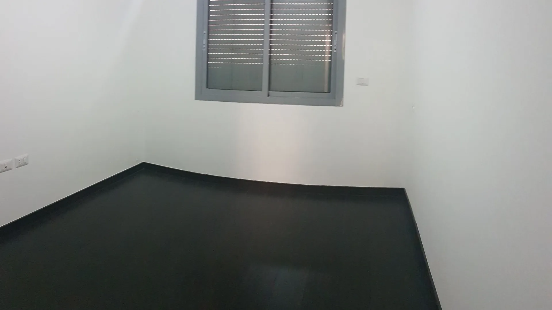 Modern Apartment For Sale in Achrafieh, Sioufi — الصورة 5