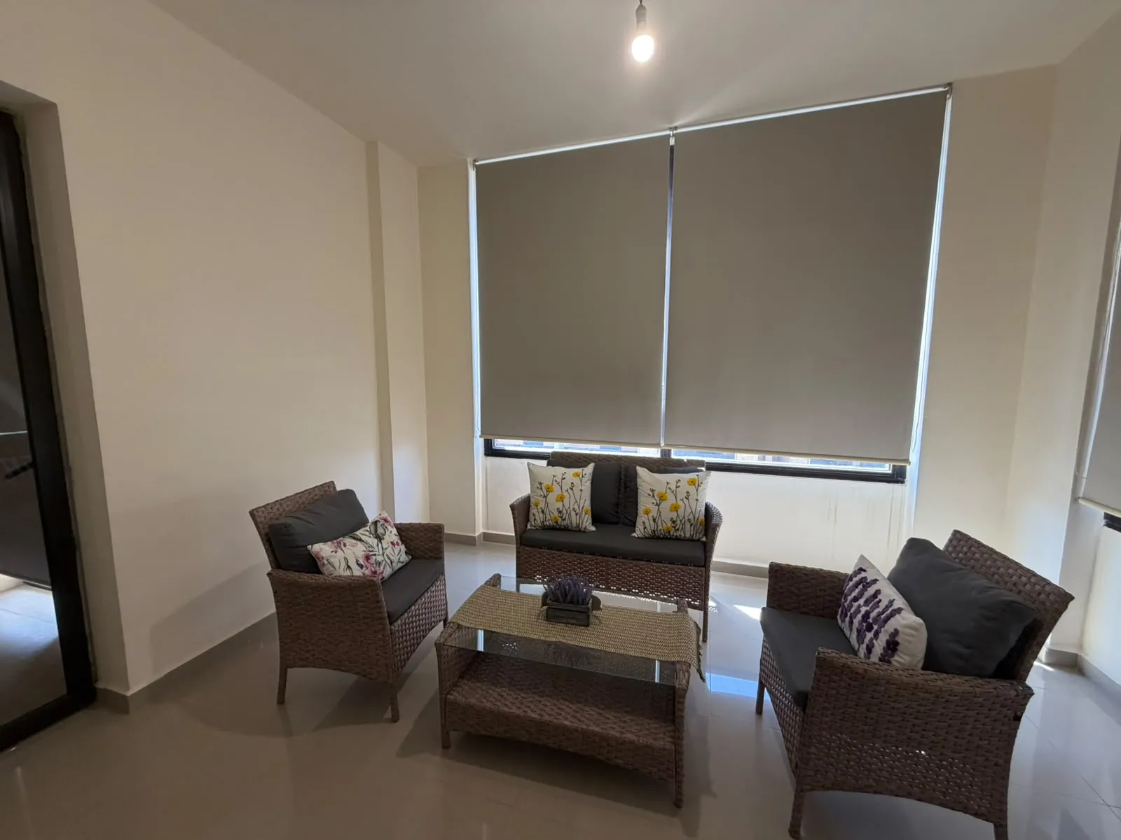 Furnished Apartment With Partial Sea View For Rent in Batroun — الصورة 4