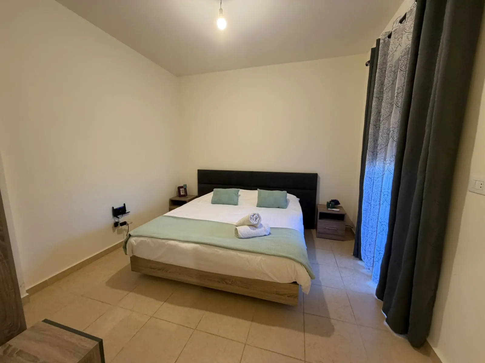 Furnished Apartment With Partial Sea View For Rent in Batroun — الصورة 6