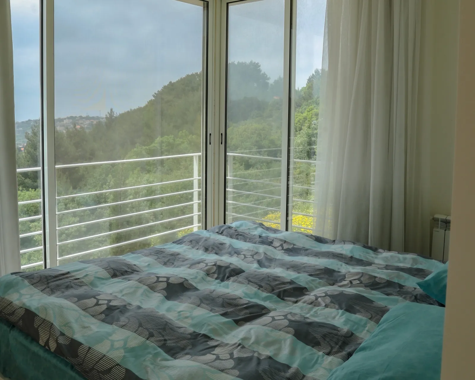 Furnished Charming Villa For Sale in Pine Villas Project in Beit Hebbak, Jbeil — الصورة 9