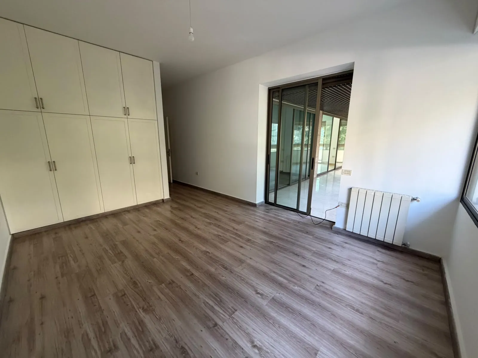 4-Bedroom Apartment For Rent in Achrafieh, Azarieh — الصورة 7