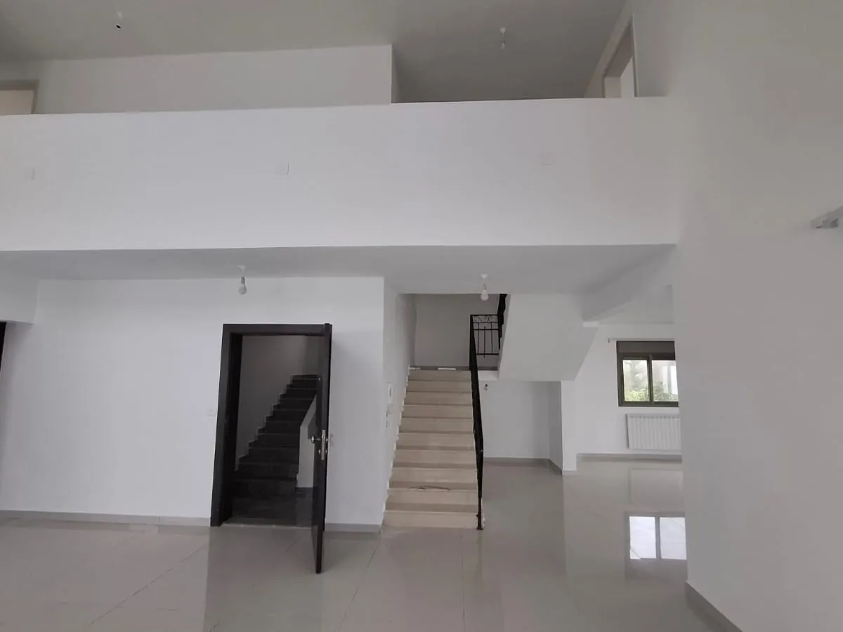 Duplex With An Open View For Sale in Bikfaya, Zeghrine — الصورة 4