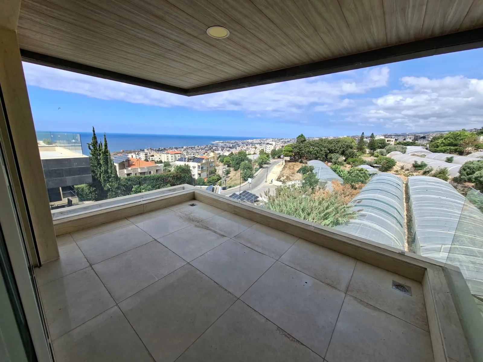 Duplex With Panoramic Sea View For Sale in Blat, Jbeil — الصورة 3