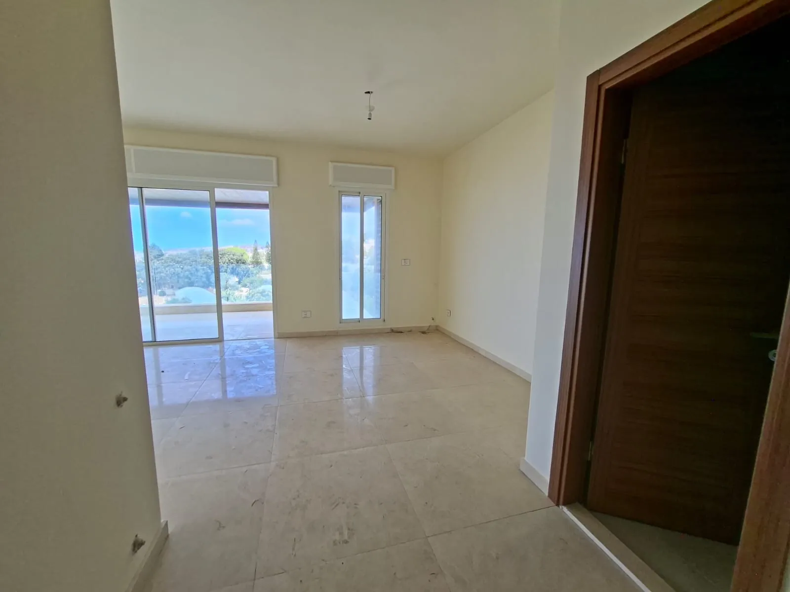 Duplex With Panoramic Sea View For Sale in Blat, Jbeil — الصورة 4