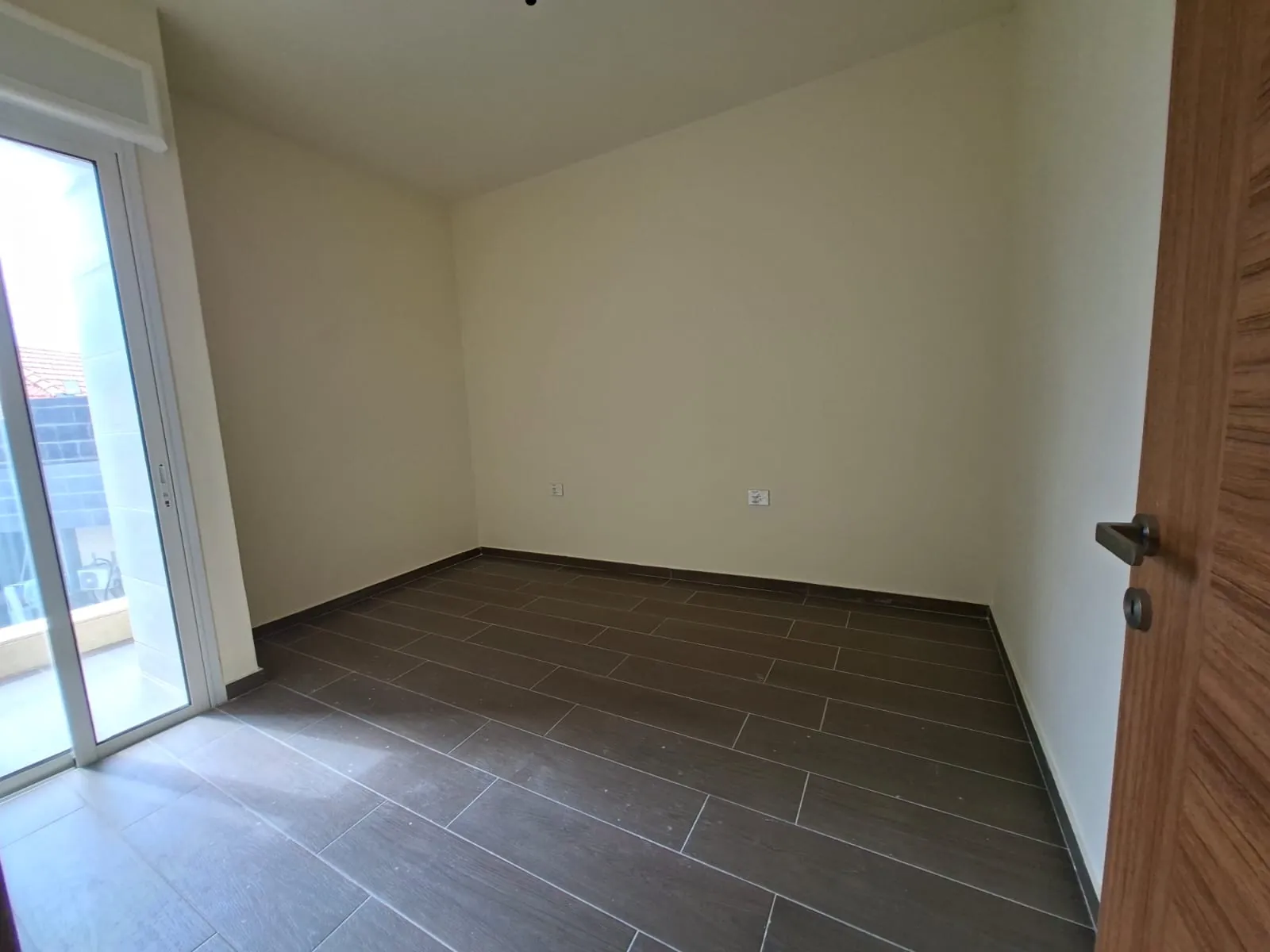 Duplex With Panoramic Sea View For Sale in Blat, Jbeil — الصورة 9