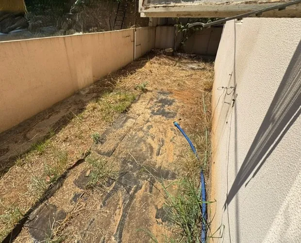 Apartment With Terrace For Sale in Horsh Tabet — الصورة 4