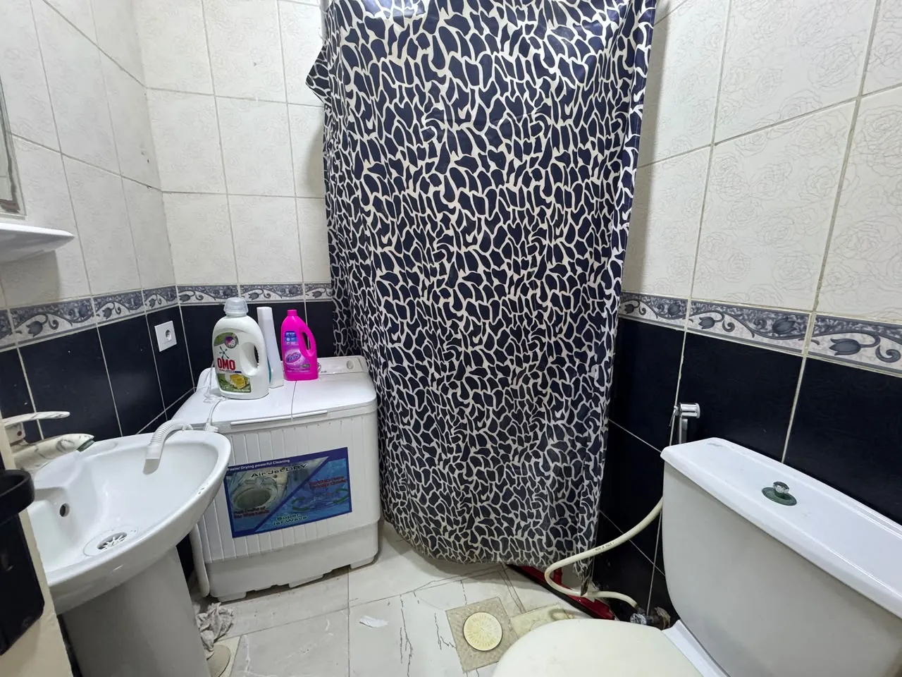 2-Bedroom Apartment For Rent in Caracas, Ras Beirut — الصورة 6