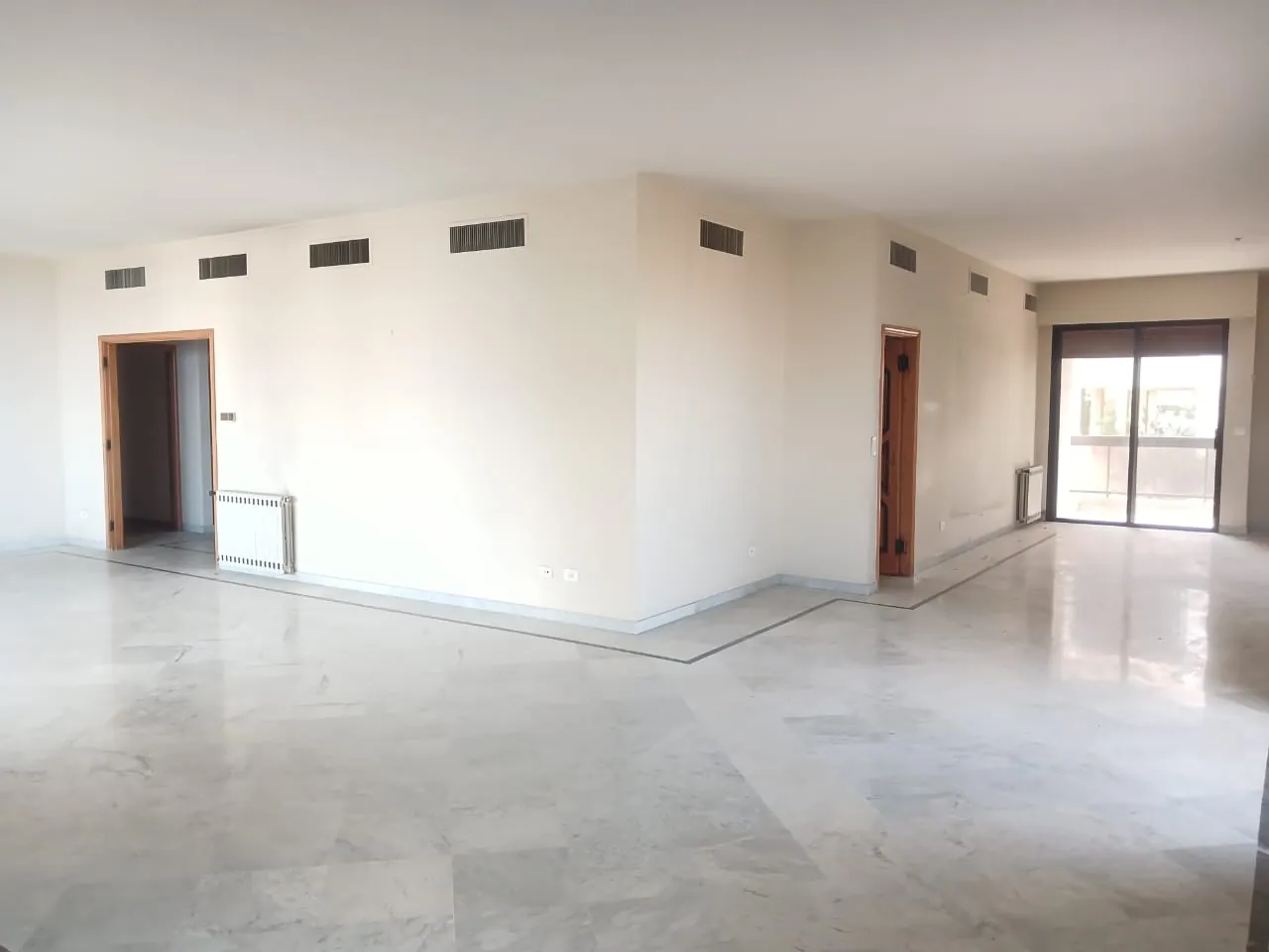 Beautiful Apartment with Nice View For Sale in Biyada — الصورة 7