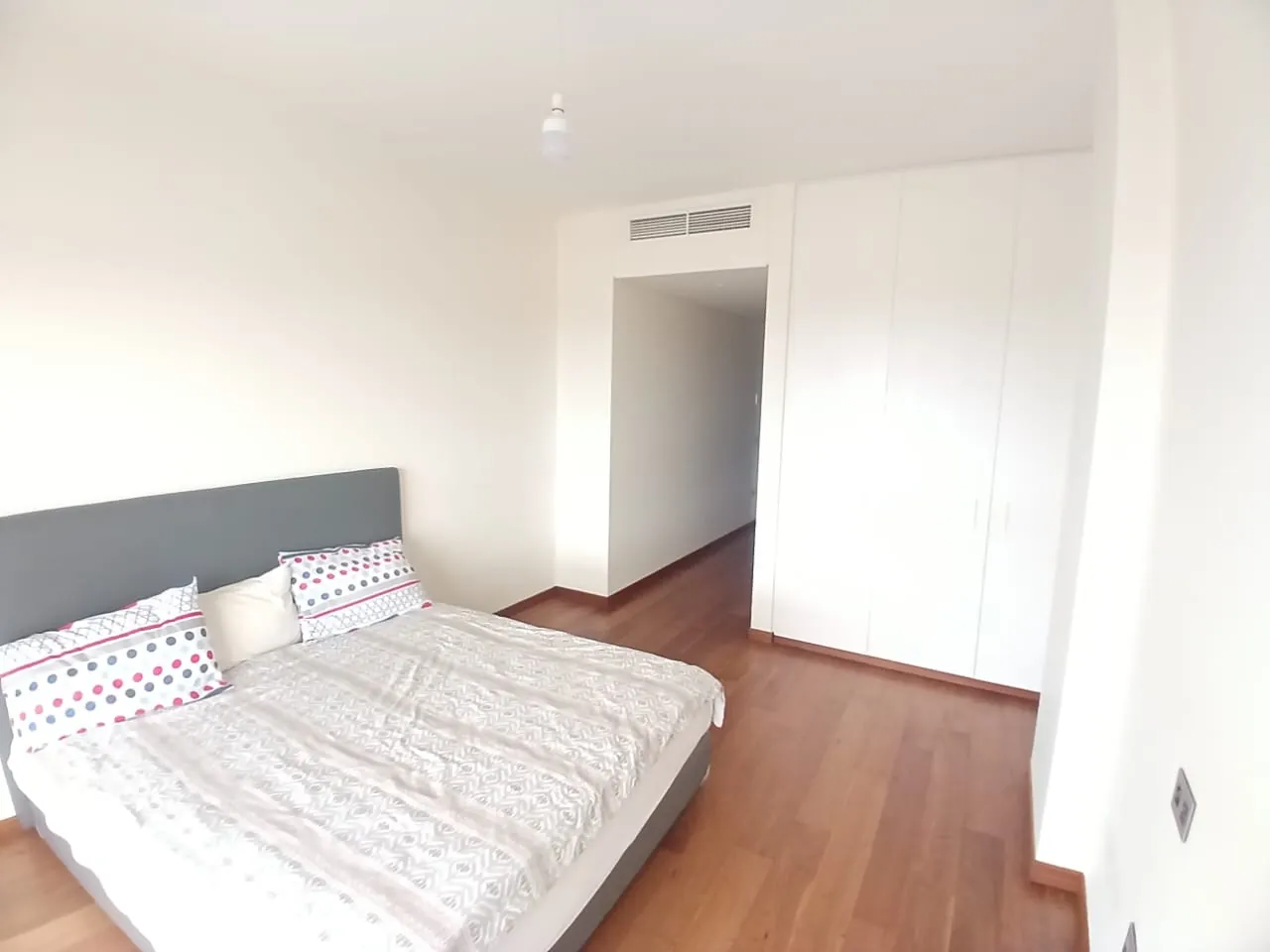 Furnished Apartment For Rent with Sea View in Waterfront City, Dbayeh — الصورة 6
