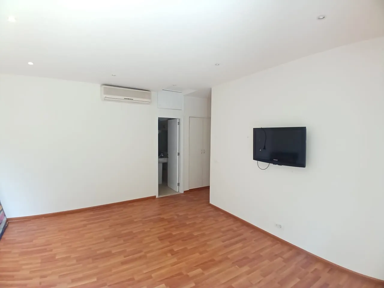 3-Bedroom Apartment in Gated Community For Rent in Dbayeh — الصورة 8