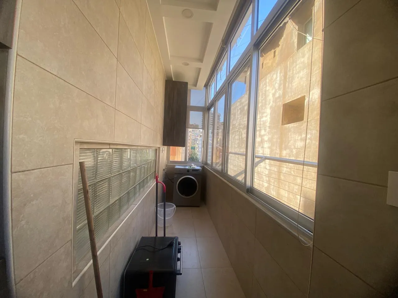 2-Bedroom Apartment For Sale in Caracas, Ras Beirut — الصورة 7