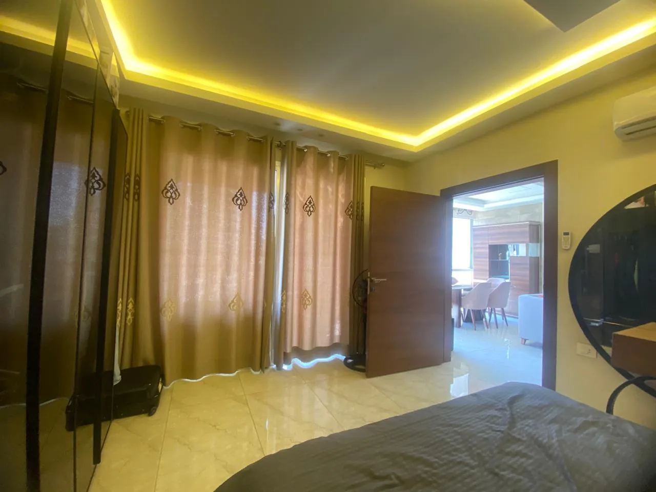 2-Bedroom Apartment For Sale in Caracas, Ras Beirut — الصورة 9