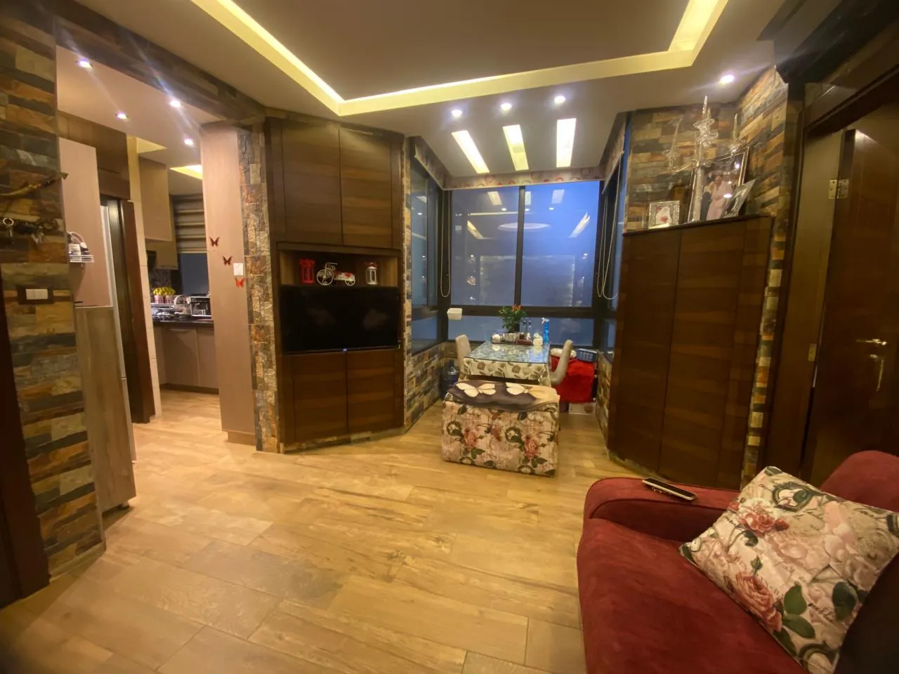 One Bedroom Apartment For Sale in Caracas, Ras Beirut — الصورة 4