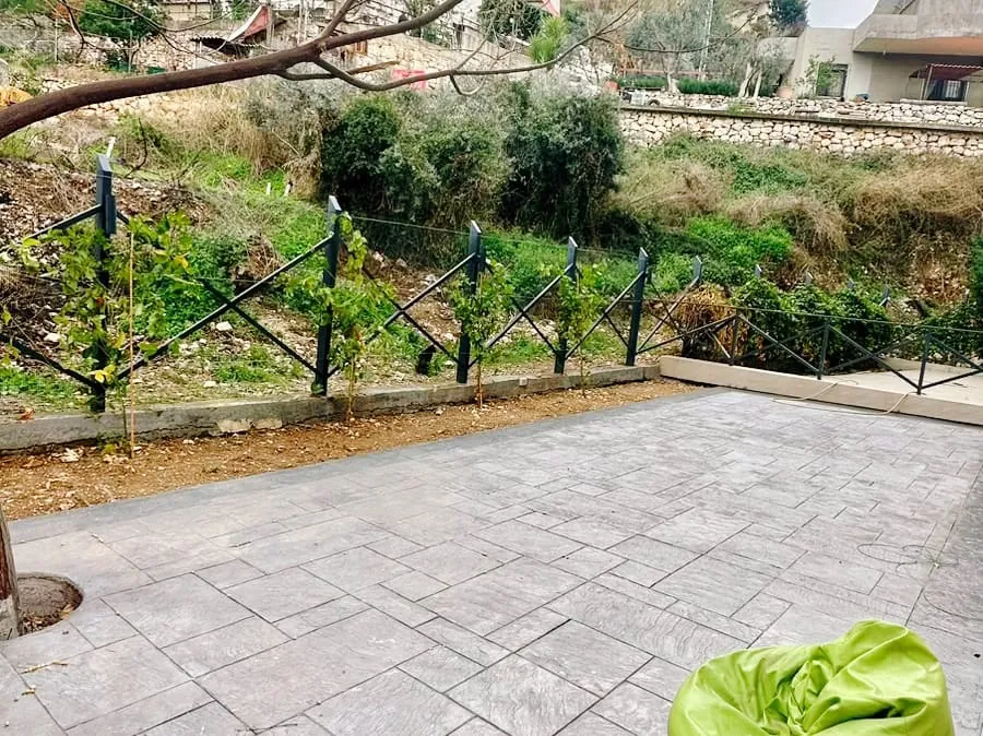 Furnished Apartment With Terrace For Rent in Blat, Jbeil — الصورة 4
